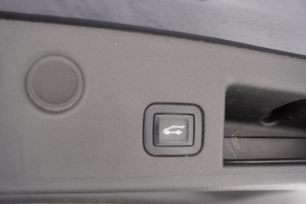 used 2022 Chevrolet Equinox car, priced at $17,996