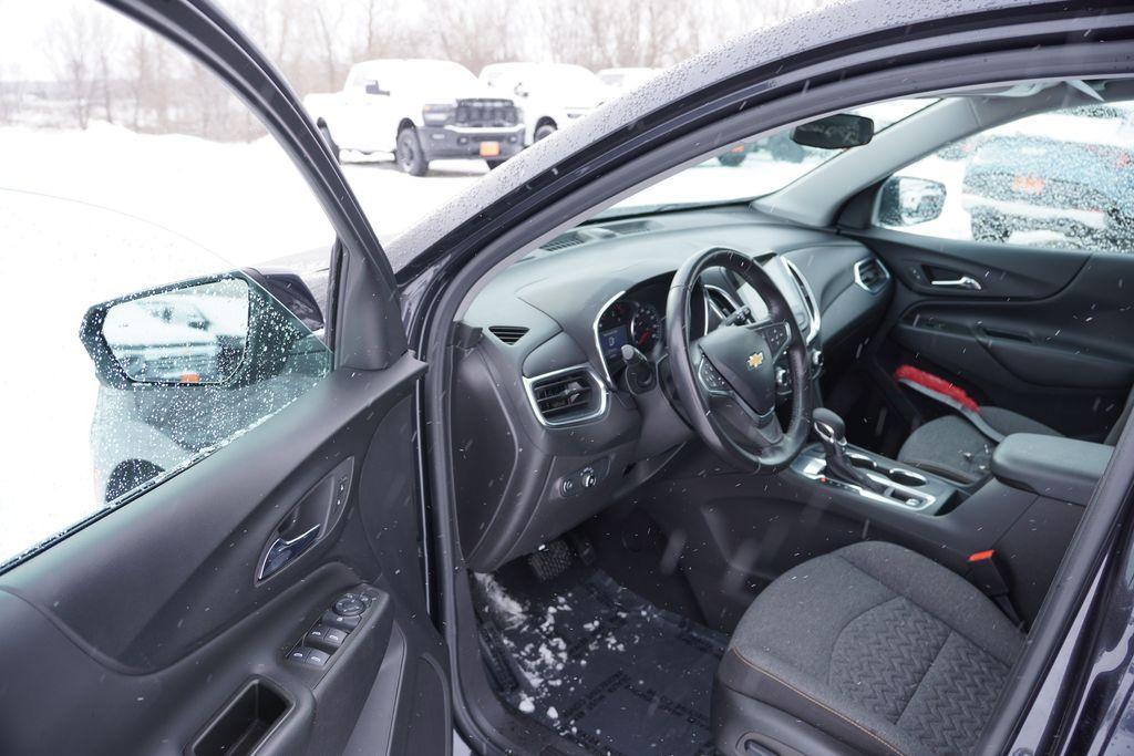 used 2022 Chevrolet Equinox car, priced at $17,996