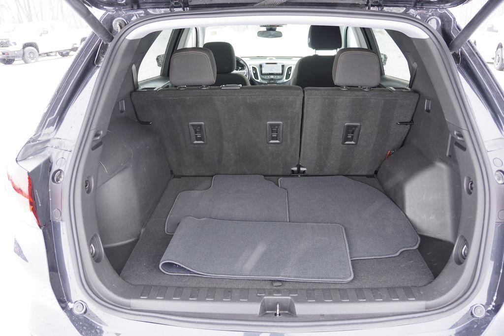 used 2022 Chevrolet Equinox car, priced at $17,996