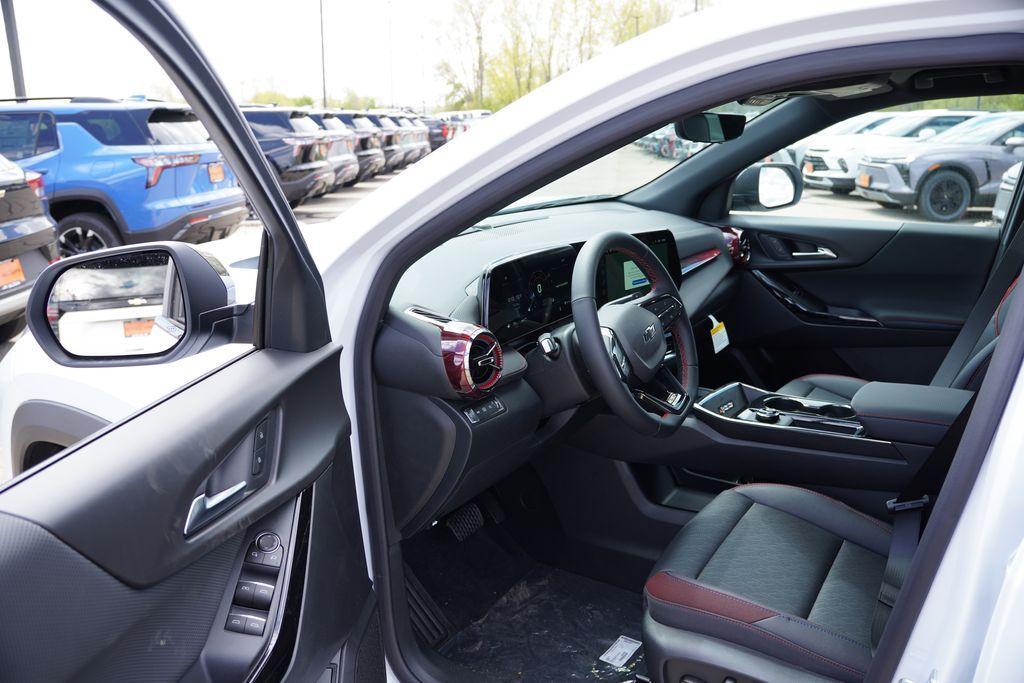 new 2026 Chevrolet Equinox car, priced at $35,753