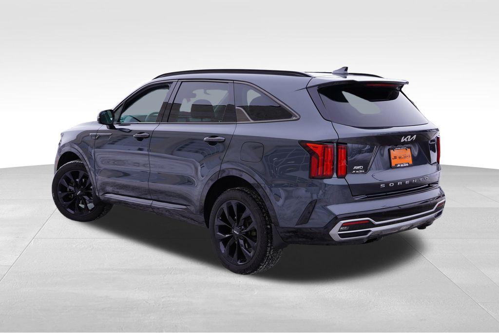 used 2022 Kia Sorento car, priced at $25,967