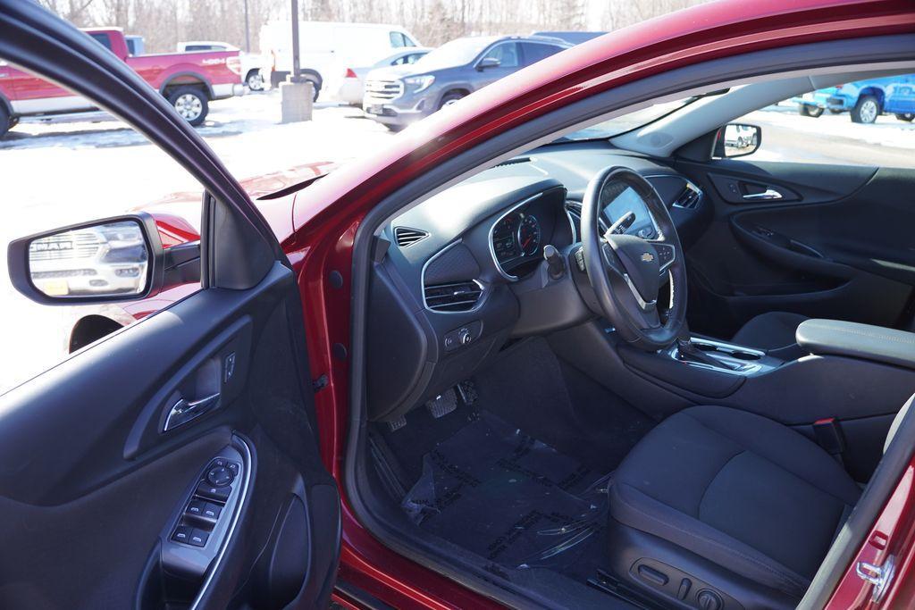 used 2017 Chevrolet Malibu car, priced at $15,988