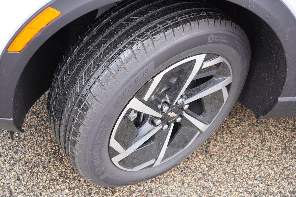 new 2026 Chevrolet Equinox EV car, priced at $36,395