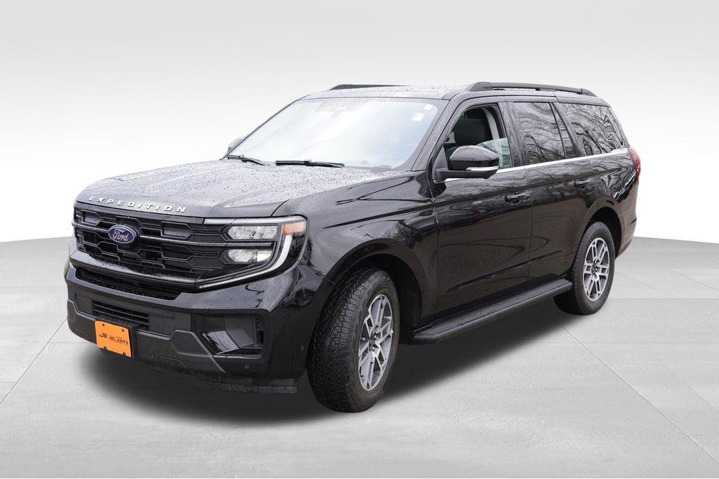 used 2025 Ford Expedition car, priced at $57,844