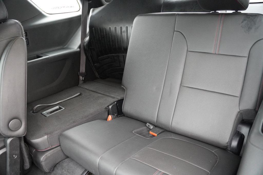 used 2023 Chevrolet Traverse car