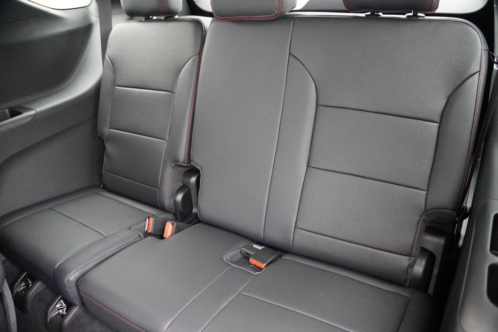 new 2026 Chevrolet Traverse car, priced at $49,061