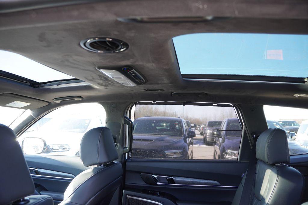new 2025 Kia Telluride car, priced at $47,907