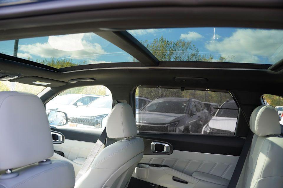 new 2026 Kia Sorento Hybrid car, priced at $42,598