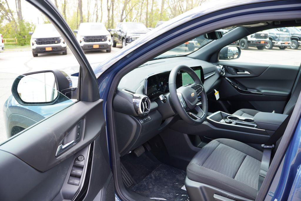 new 2026 Chevrolet Equinox car, priced at $30,022