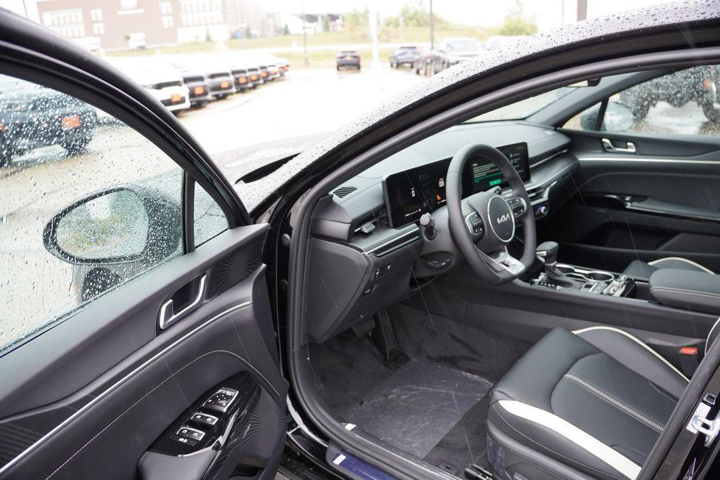 new 2026 Kia K5 car, priced at $29,525