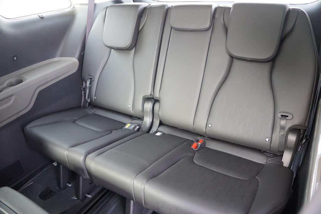 new 2026 Kia Carnival Hybrid car, priced at $41,296