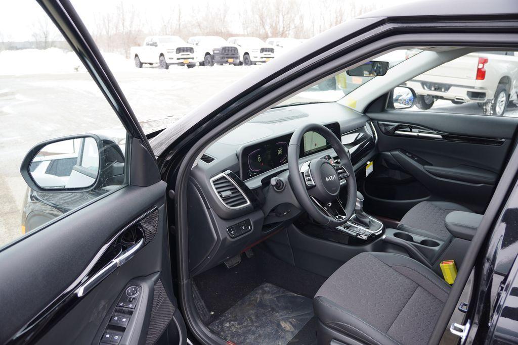new 2026 Kia Seltos car, priced at $25,298