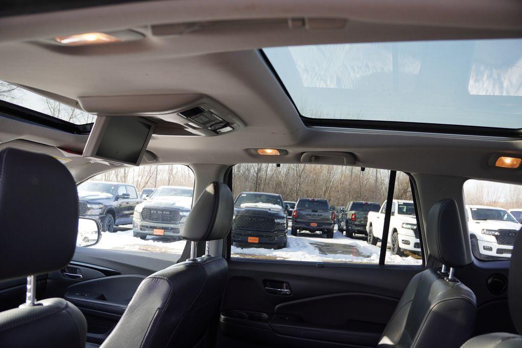 used 2018 Honda Pilot car, priced at $21,881