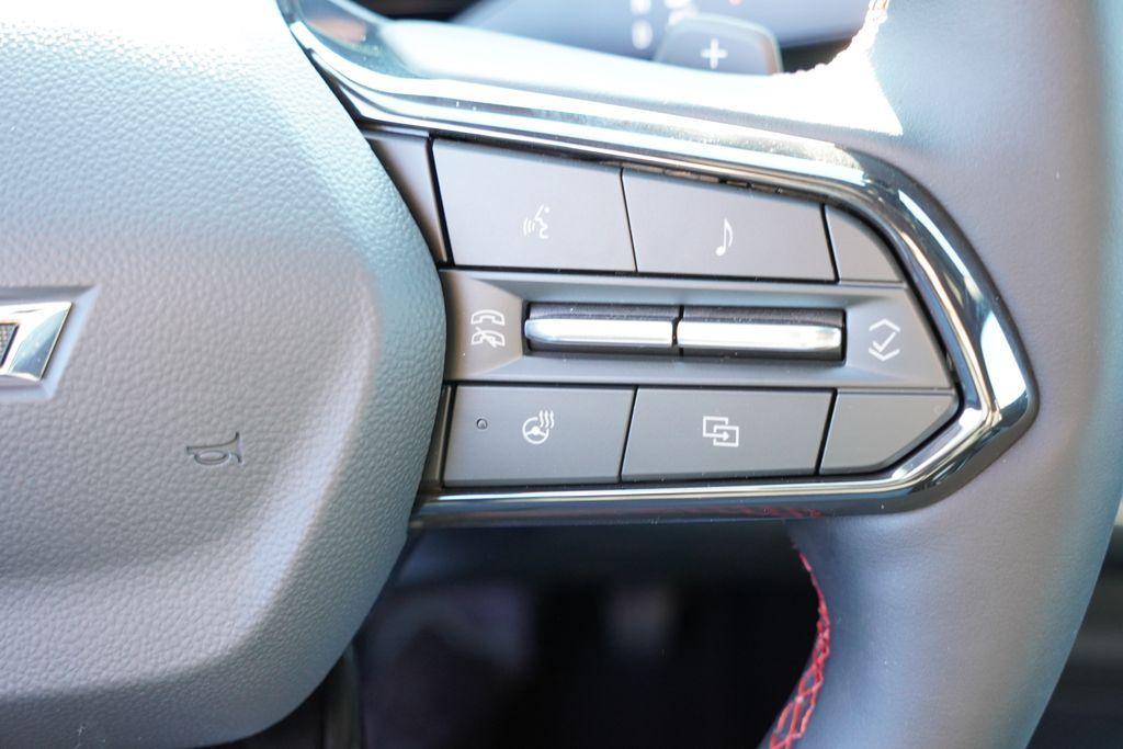 new 2026 Chevrolet Equinox car, priced at $35,290