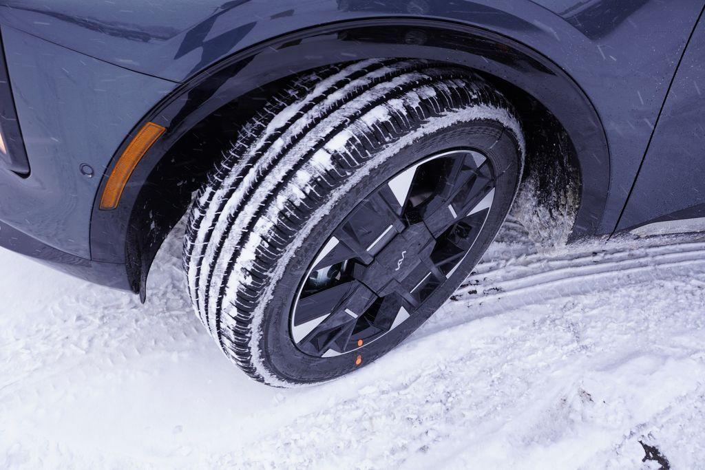 new 2026 Kia Sportage Hybrid car, priced at $37,865