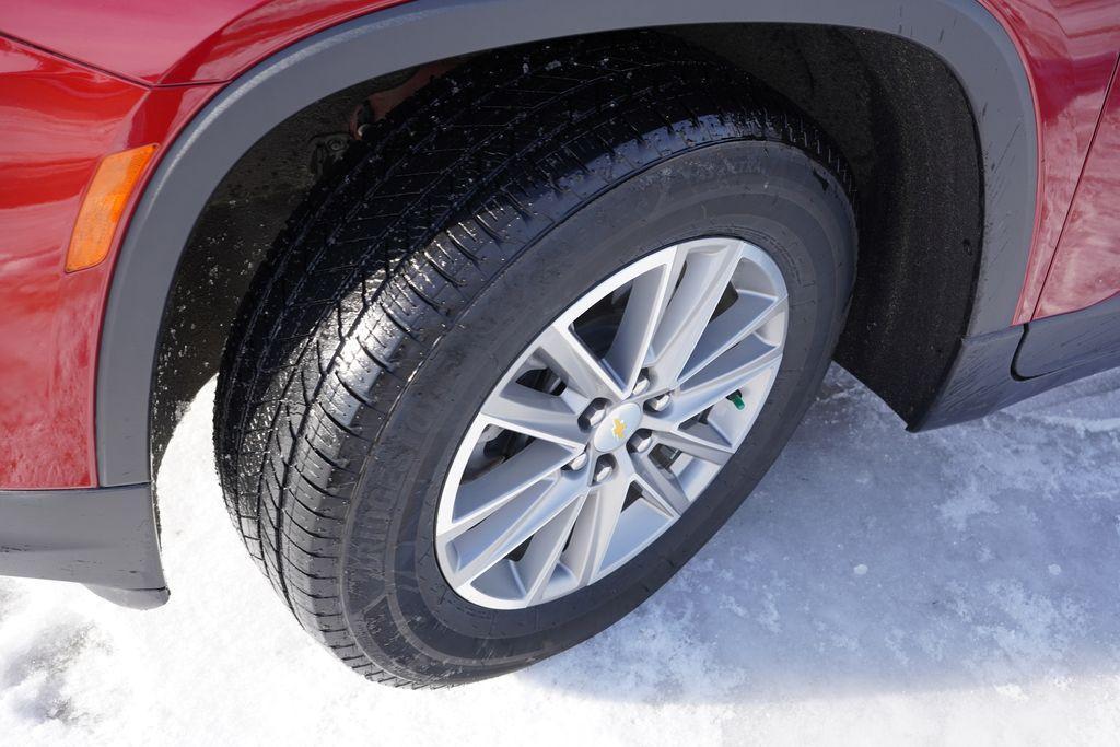 used 2022 Chevrolet Traverse car, priced at $23,762