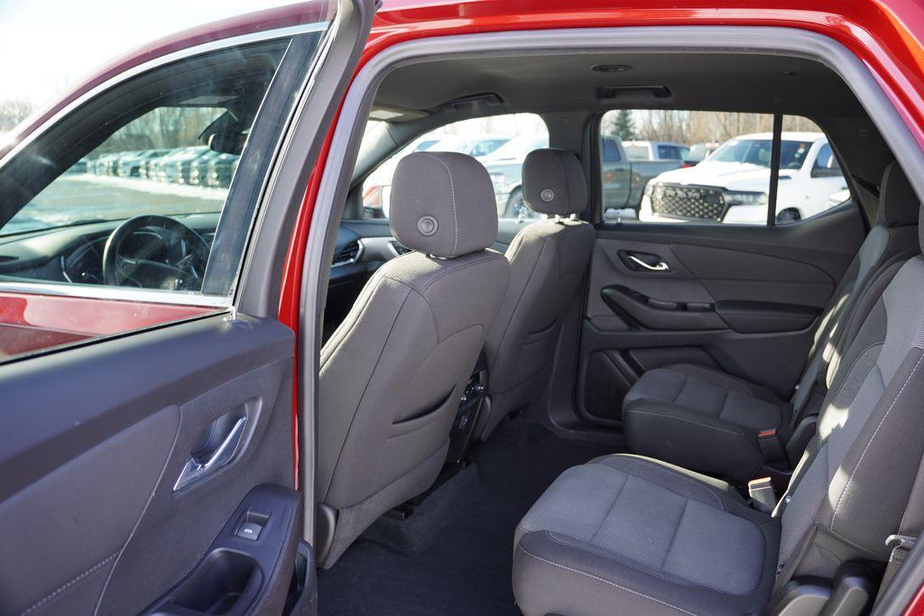 used 2022 Chevrolet Traverse car, priced at $23,762