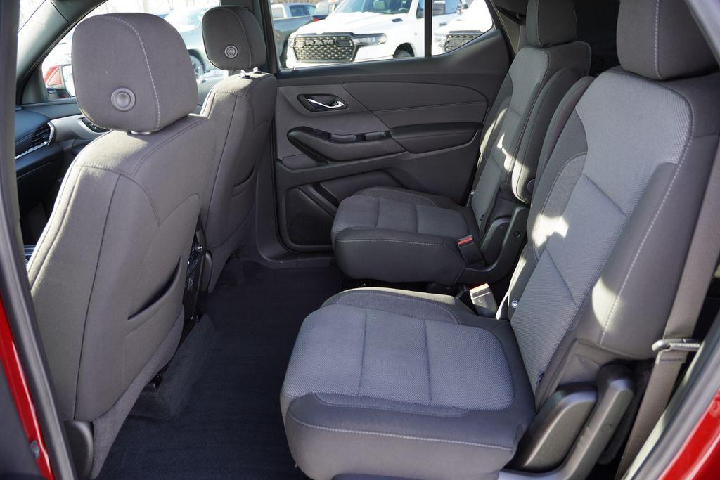 used 2022 Chevrolet Traverse car, priced at $23,762