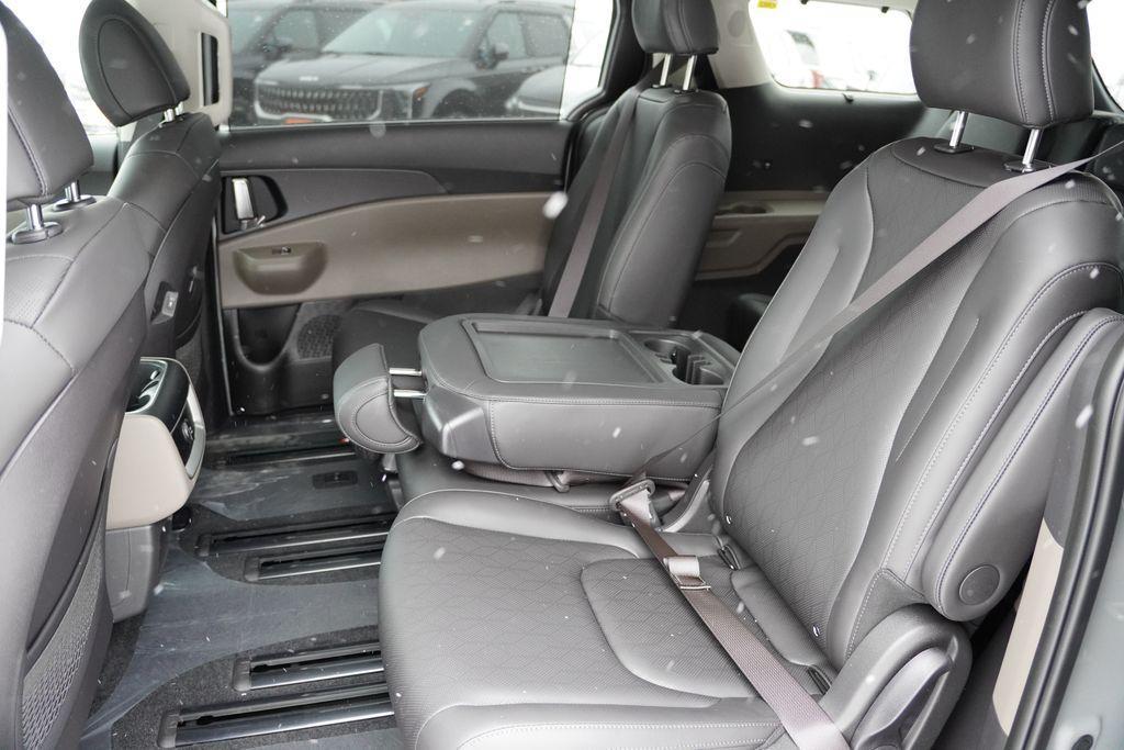 new 2026 Kia Carnival car, priced at $39,398
