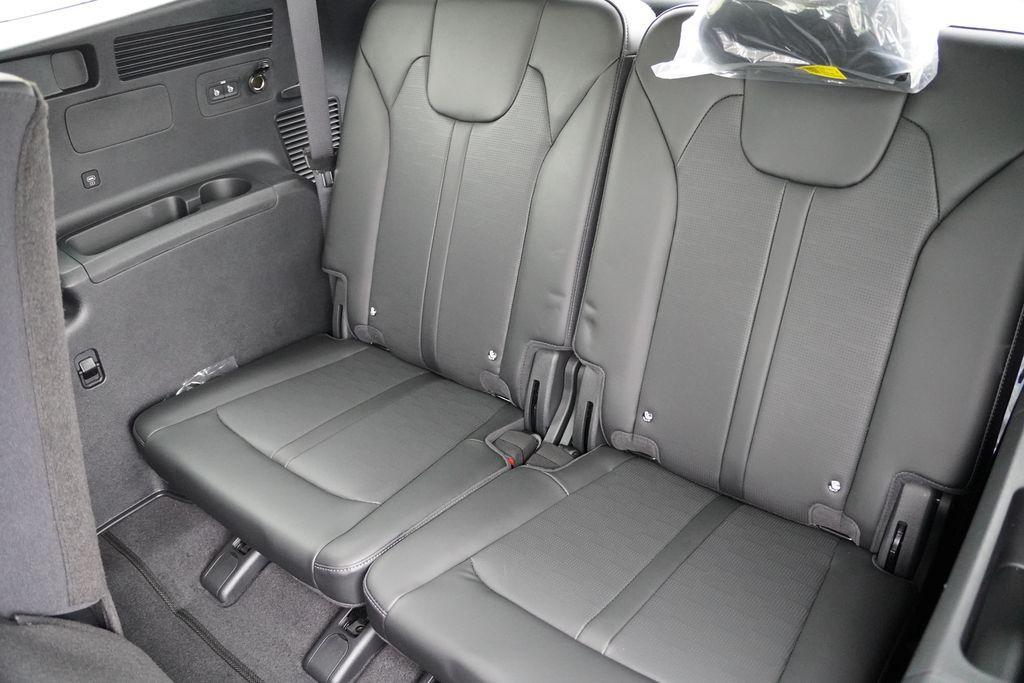 new 2026 Kia Sorento car, priced at $37,031