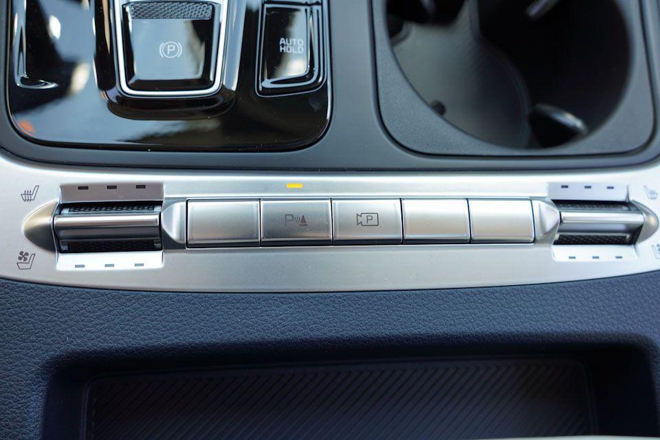 new 2026 Kia Carnival Hybrid car, priced at $46,350