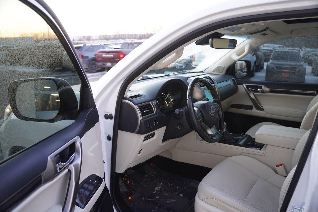used 2020 Lexus GX 460 car, priced at $36,987