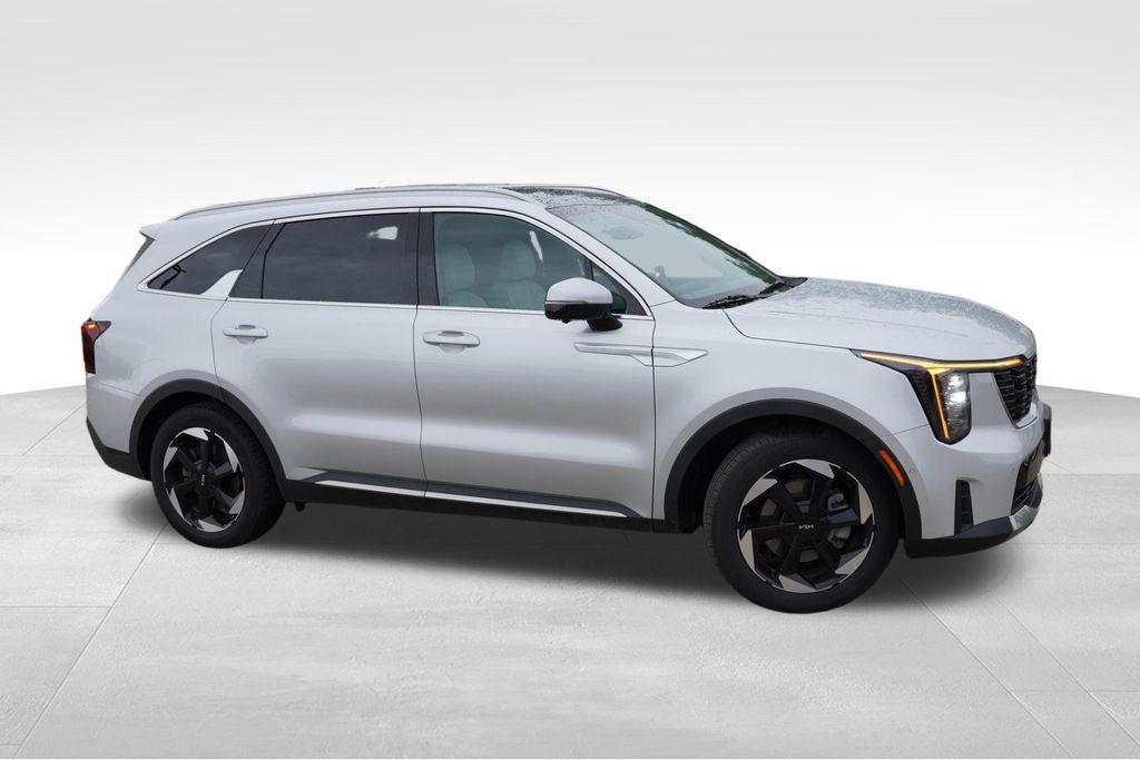 used 2025 Kia Sorento Hybrid car, priced at $36,949
