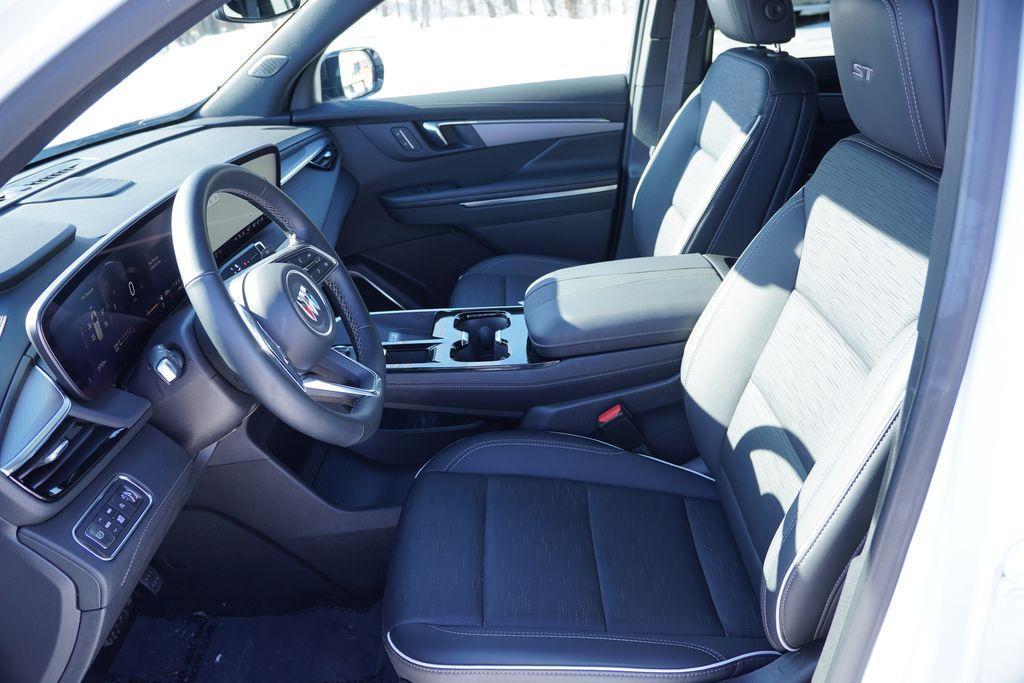 used 2025 Buick Enclave car, priced at $39,593