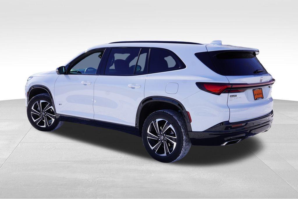 used 2025 Buick Enclave car, priced at $39,593