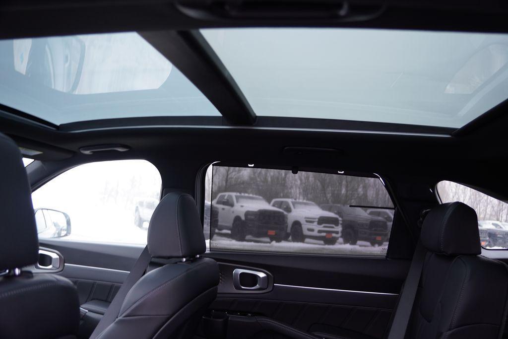 new 2026 Kia Sorento Hybrid car, priced at $43,098