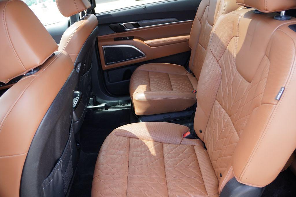 used 2023 Kia Telluride car, priced at $36,227