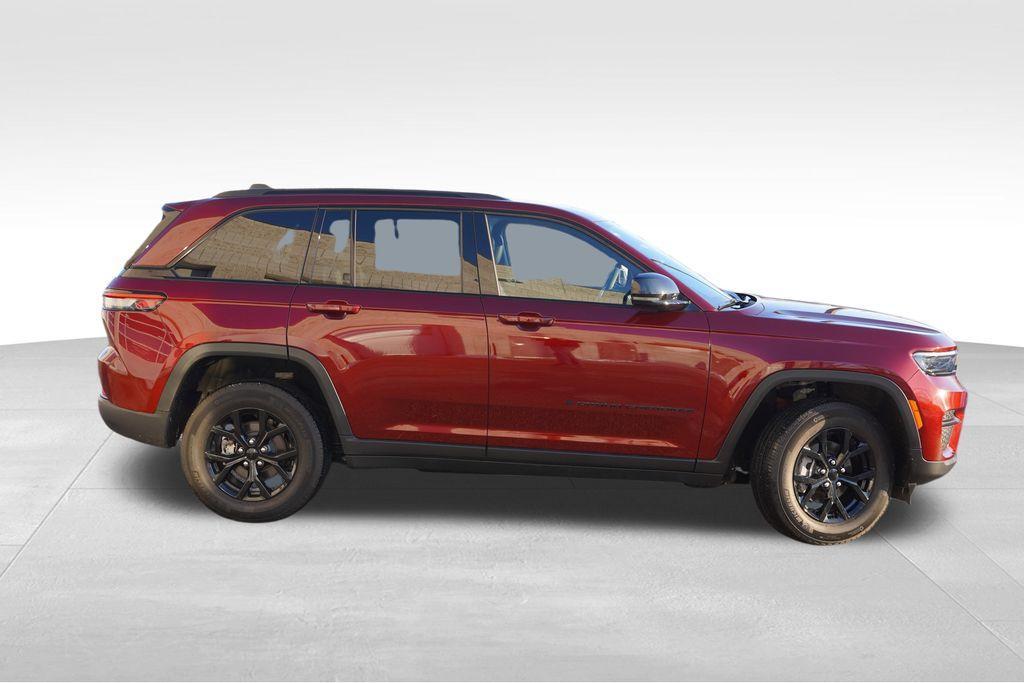 used 2025 Jeep Grand Cherokee car