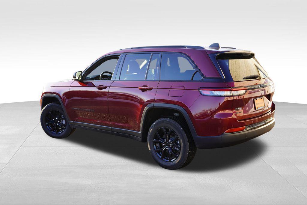 used 2025 Jeep Grand Cherokee car
