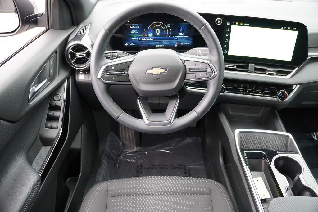 used 2025 Chevrolet Equinox car, priced at $25,179