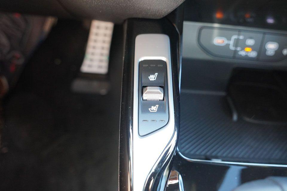 new 2026 Kia Sorento car, priced at $41,756