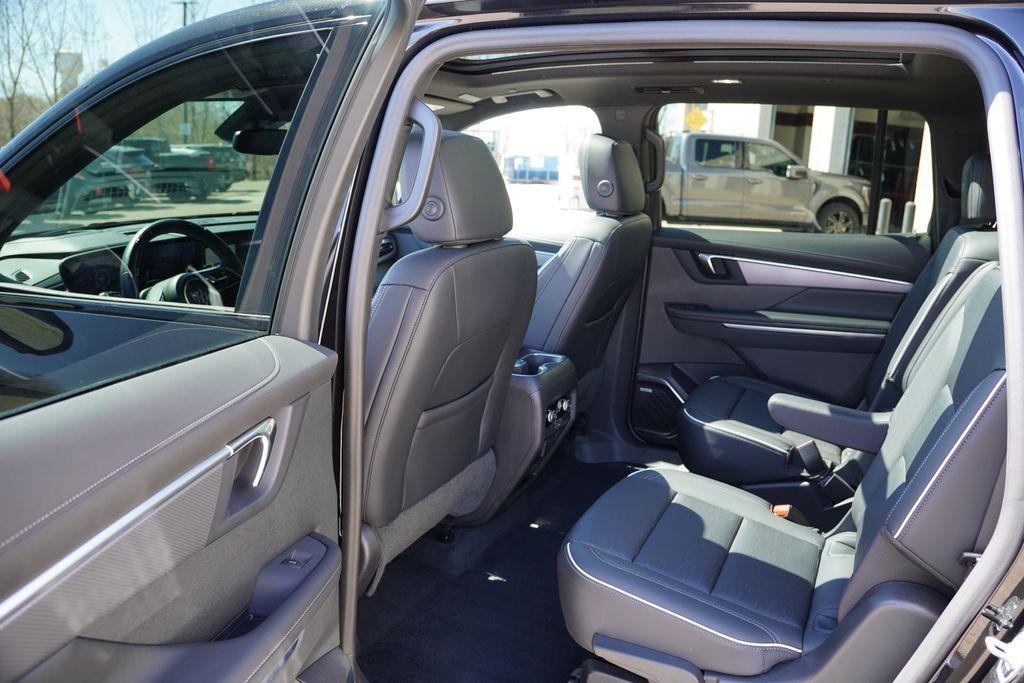 used 2025 Buick Enclave car, priced at $44,777