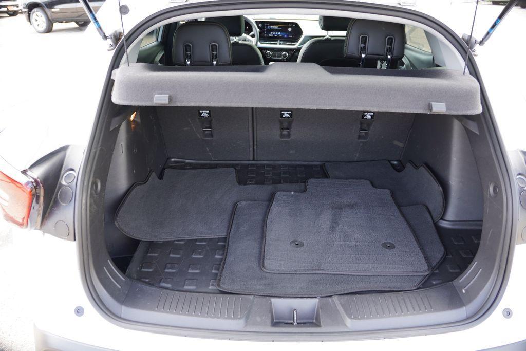 used 2025 Chevrolet Trax car, priced at $23,250