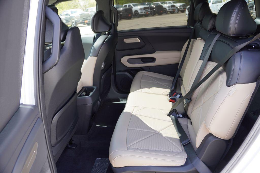 new 2027 Kia Telluride car, priced at $46,767