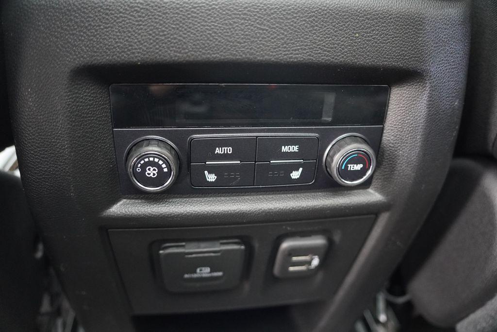 used 2019 Chevrolet Traverse car, priced at $21,535