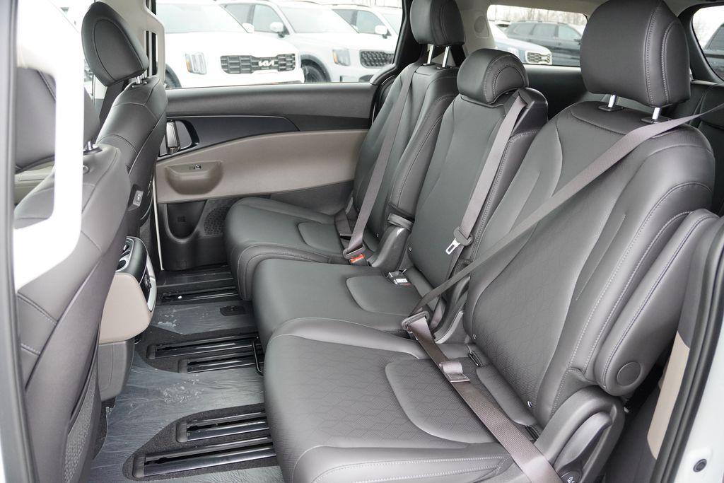 new 2026 Kia Carnival car, priced at $37,310