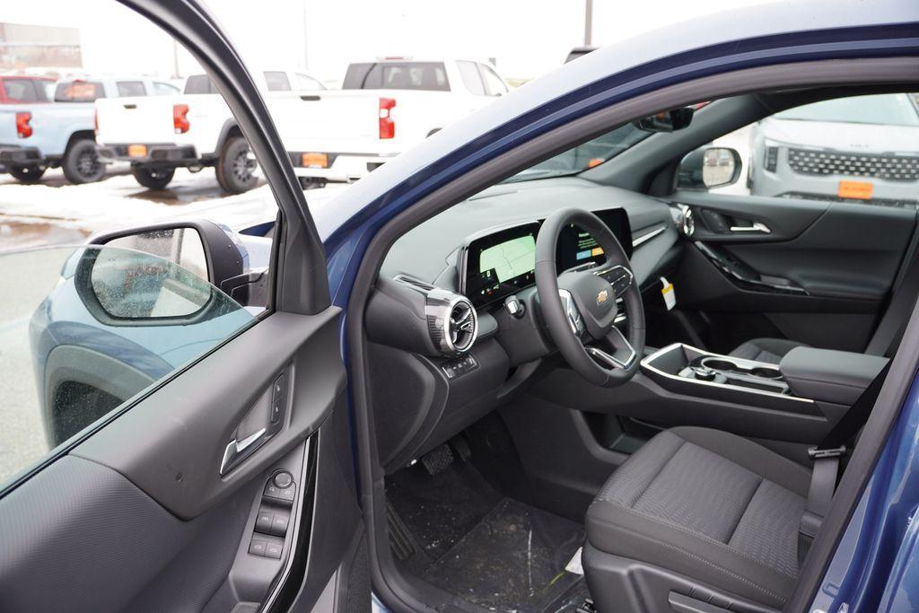 new 2026 Chevrolet Equinox car, priced at $29,140