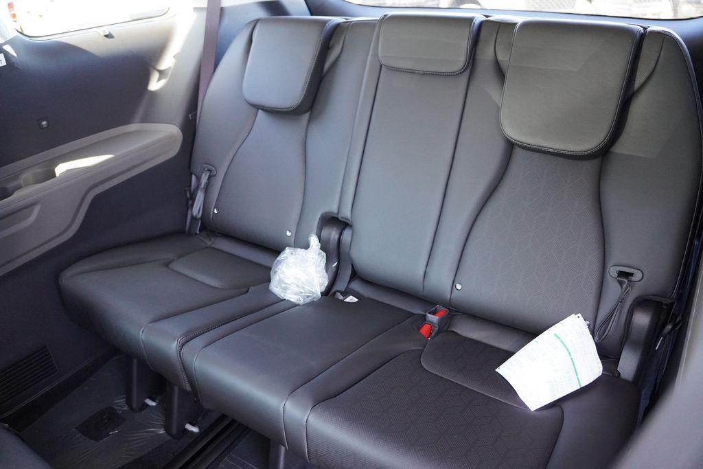 new 2026 Kia Carnival Hybrid car, priced at $41,256