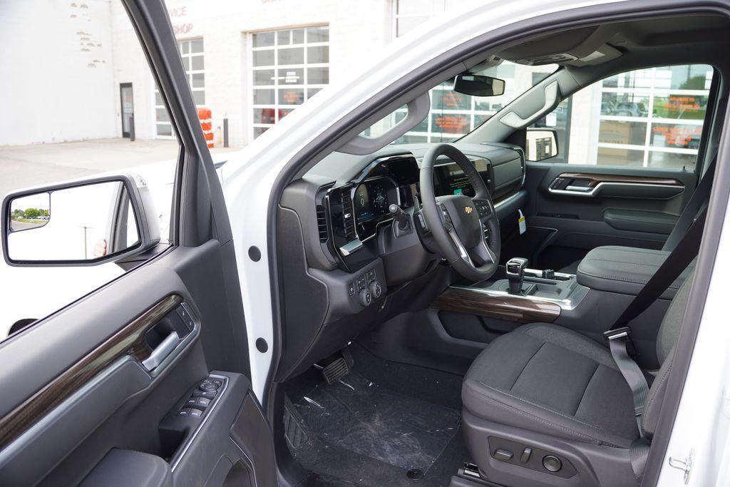 new 2026 Chevrolet Silverado 1500 car, priced at $48,620