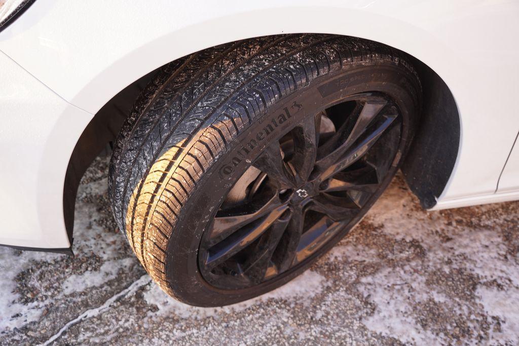 used 2025 Chevrolet Malibu car, priced at $18,294