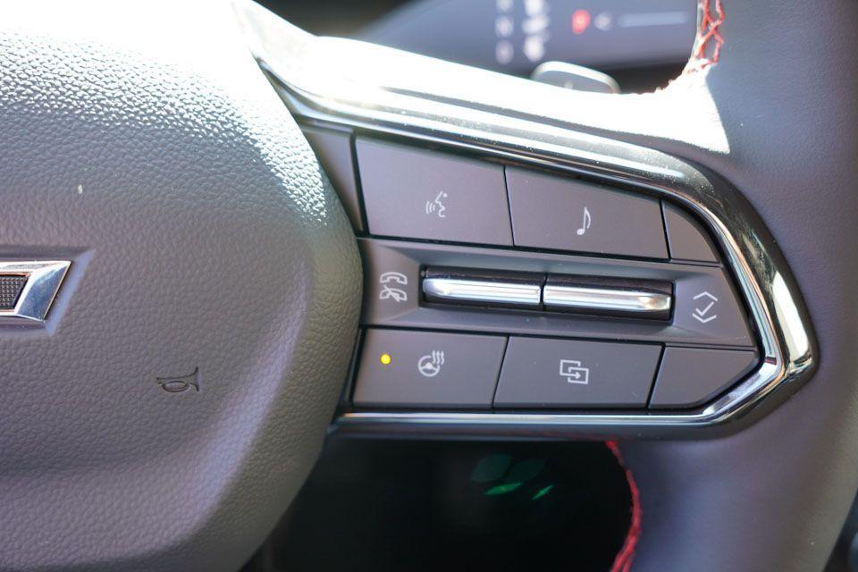 new 2026 Chevrolet Traverse car, priced at $53,295