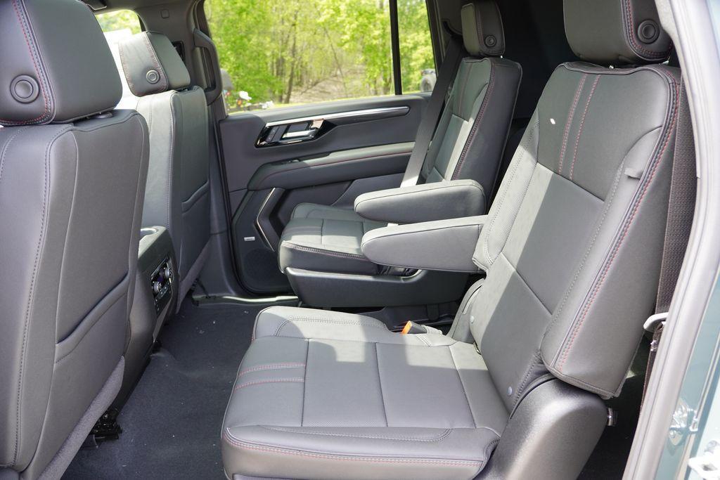 new 2026 Chevrolet Suburban car, priced at $78,120
