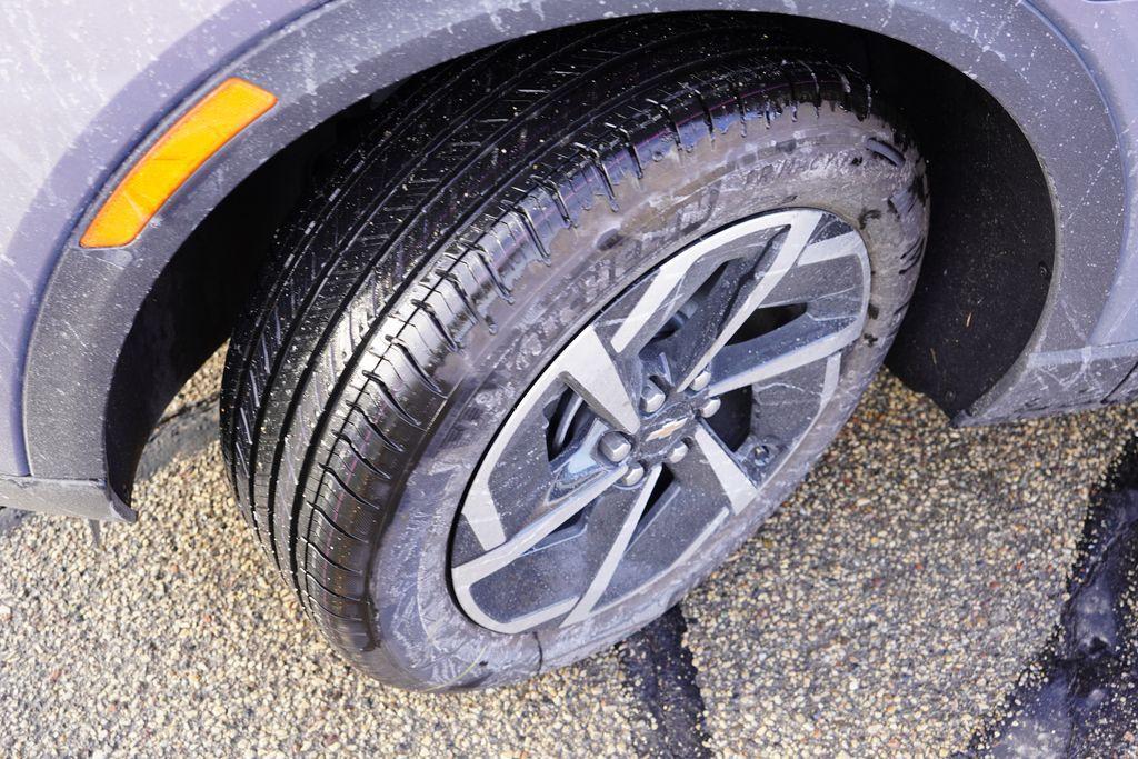 new 2026 Chevrolet Equinox EV car, priced at $35,095