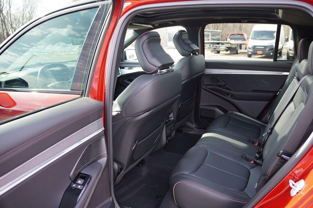 used 2025 Jeep Wagoneer S car, priced at $36,555