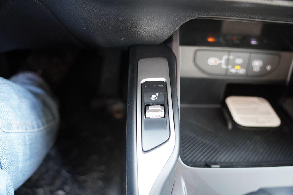 new 2026 Kia Sorento car, priced at $34,018