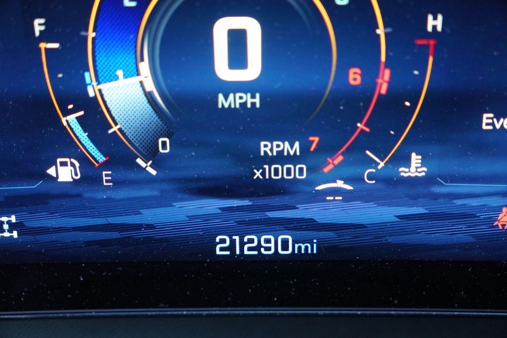 used 2024 Chevrolet Traverse car, priced at $37,421